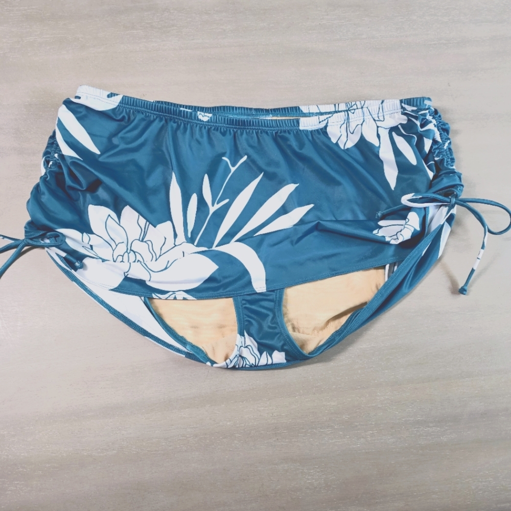NWOT 16 Cacique Swim Surf Floral Adjustable Swim Skirt